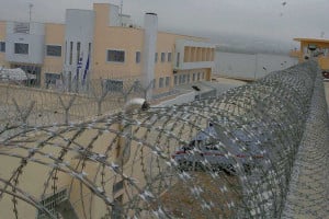 Αιματηρό επεισόδιο στις φυλακές Δομοκού με οκτώ τραυματίες - Η αιτία της συμπλοκής