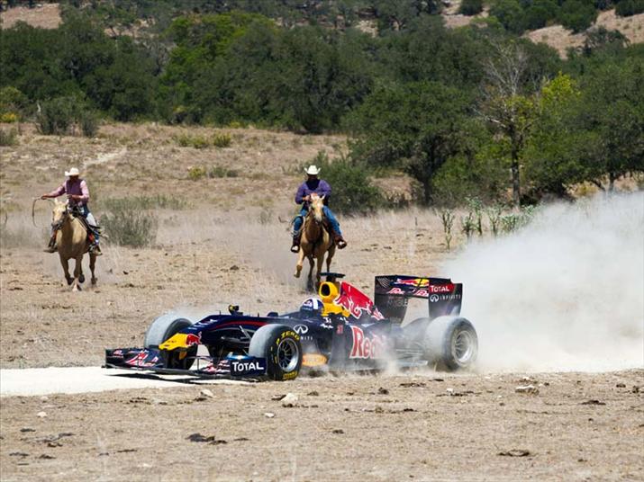 Η Red Bull πάτησε την πίστα του Texas (video)