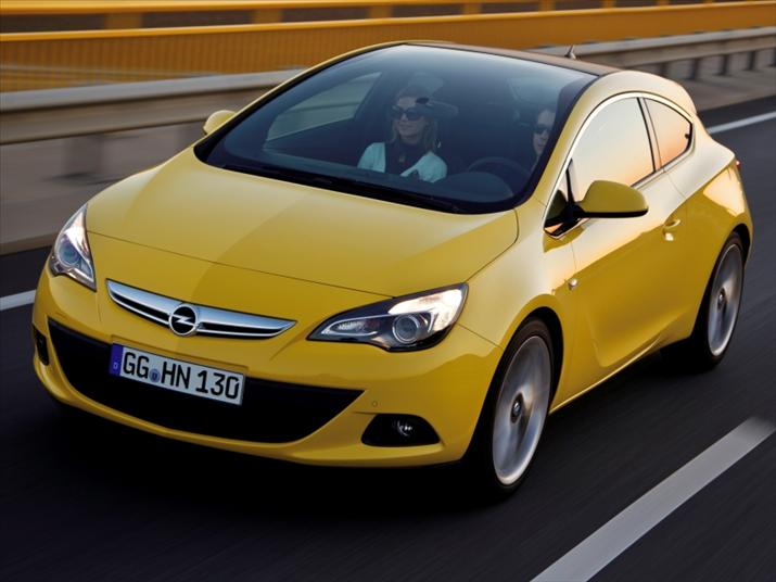 Opel Astra GTC 2012 με πανοραμικό παρμπρίζ