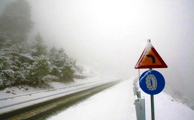 Μαρτιάτικο χιόνι στην Ηλεία - Χιονίζει σε Ανδρίτσαινα &amp; ορεινή Αρχ.Ολυμπία