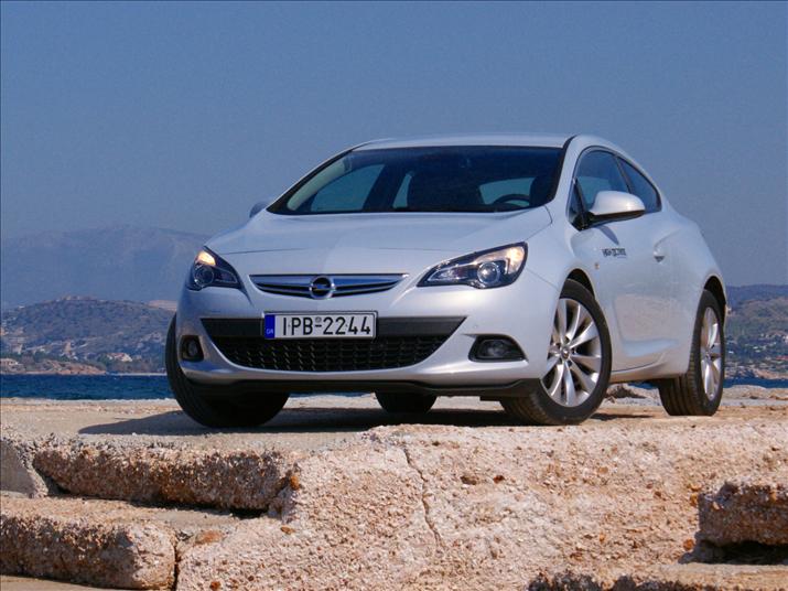 Αυτοκίνητο: Οδηγούμε το Opel Astra GTC 1.4T 140ps