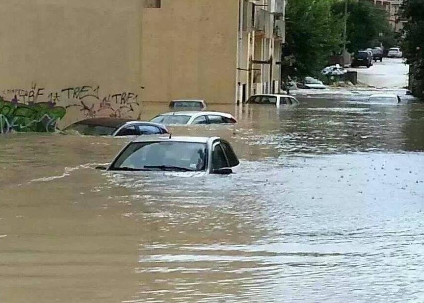 Ιταλία: Αυξάνονται οι νεκροί από τον κυκλώνα στη Σαρδηνία - Eκτεταμένες πλημμύρες και στην Καλαβρία