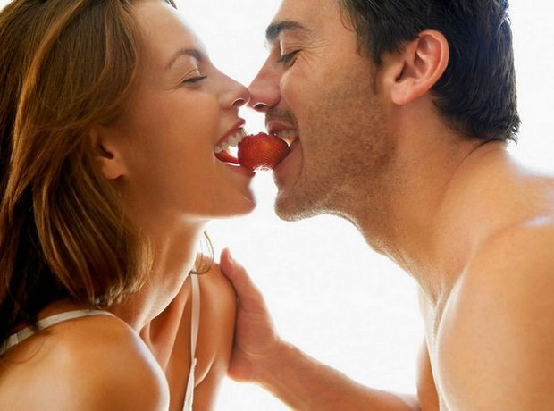 Love is in the fridge: 10 τροφές που θα εκτοξεύσουν τη λίμπιντό σας