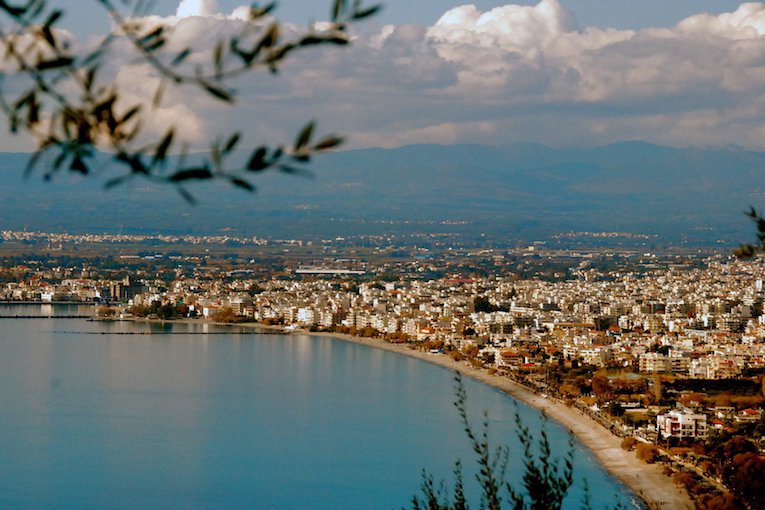 Αναζητώντας την ανάπτυξη σε λάθος δρόμο