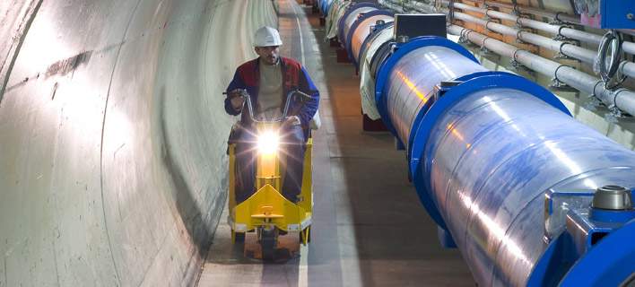 Περιπλανηθείτε στα πειράματα του CERN - Μέσα από απίθανο, διαδραστικό 3D βίντεο