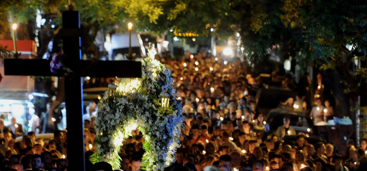 Πύργος: Παραλίγο τραγωδία στον Επιτάφιο με μεθυσμένο οδηγό