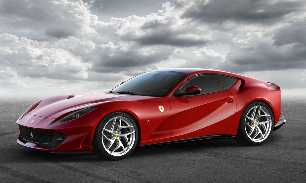 Nέα Ferrari 812 Superfast με 800 άλογα