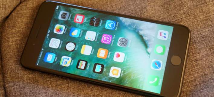 Τo iPhone 8 με επαναστατική τεχνολογία 3D κάμερας