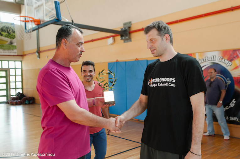 EUROHOOPS OLYMPIA Basketball Camp 2017 - Βραβεύτηκε ο Θοδωρής Παπαλουκάς