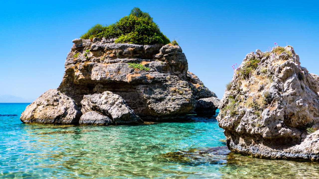 Η . . . άγνωστη ελληνική παραλία που ψηφίστηκε ως η πιο μαγευτική στον κόσμο