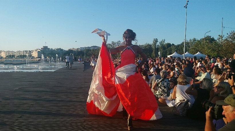 Μια διαφορετική πασαρέλα στη Θεσσαλονίκη: Μοντέλα ντύθηκαν με ανακυκλώσιμα υλικά