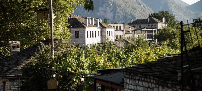 Πάπιγκο, το πέτρινο χωριό - Κουκλίστικο, προσεγμένο μέχρι την τελευταία λεπτομέρεια