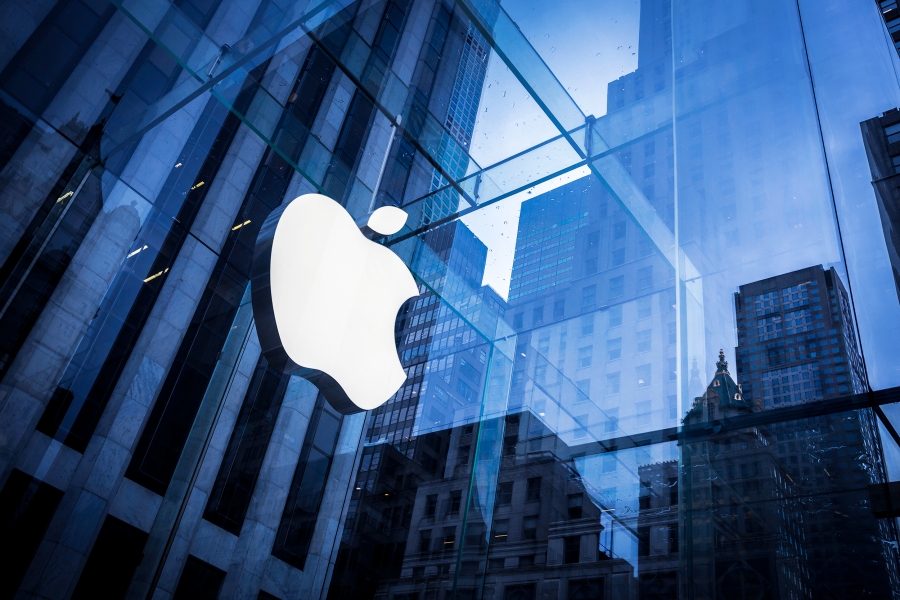 Η Apple το επιβεβαίωσε: Κάτι τρέχει με τα παλαιότερα iPhones