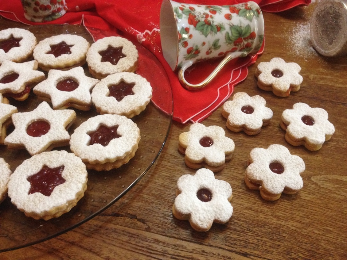 ilialive xmas edition: Linzer βιεννέζικα μπισκότα - Γλυκίσματα των Χριστουγέννων