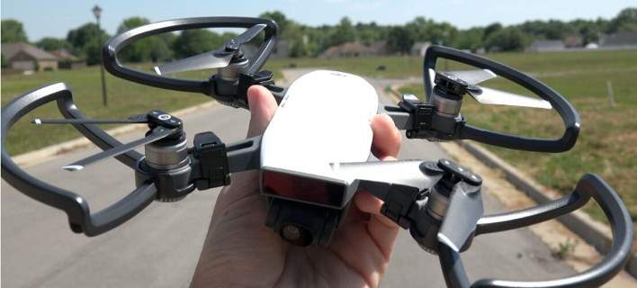 Αυτό το οικονομικό drone είναι ένα από τα καλύτερα γκάτζετ του 2017