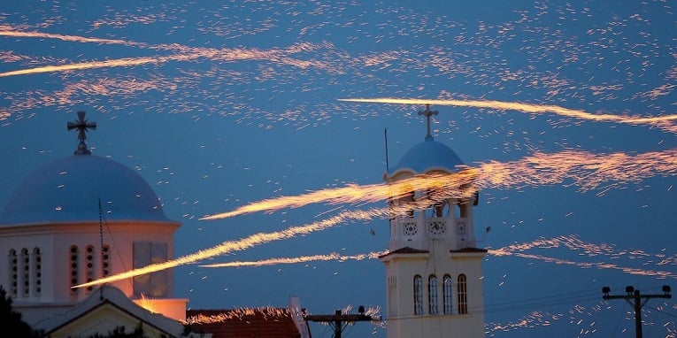 Πασχαλινοί προορισμοί στην Ελλάδα και τα έθιμα τους