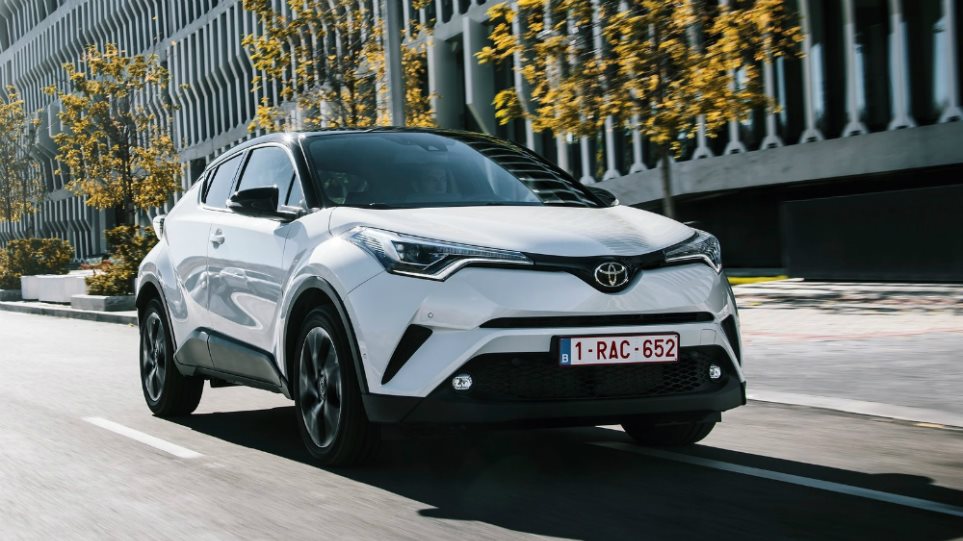 Οδηγώντας το υβριδικό Toyota C-HR