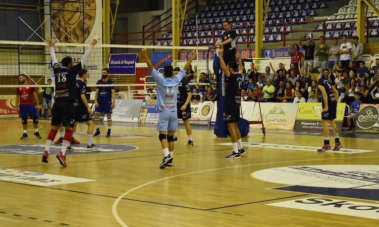 Αγκαλιά με την άνοδο ο Κόροιβος, 3-0 τη Σύρο