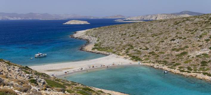 Γιατί οι τουρίστες τρελαίνονται με την Αστυπάλαια - Ανήκει στα Δωδεκάνησα αλλά μοιάζει με κυκλαδονήσι