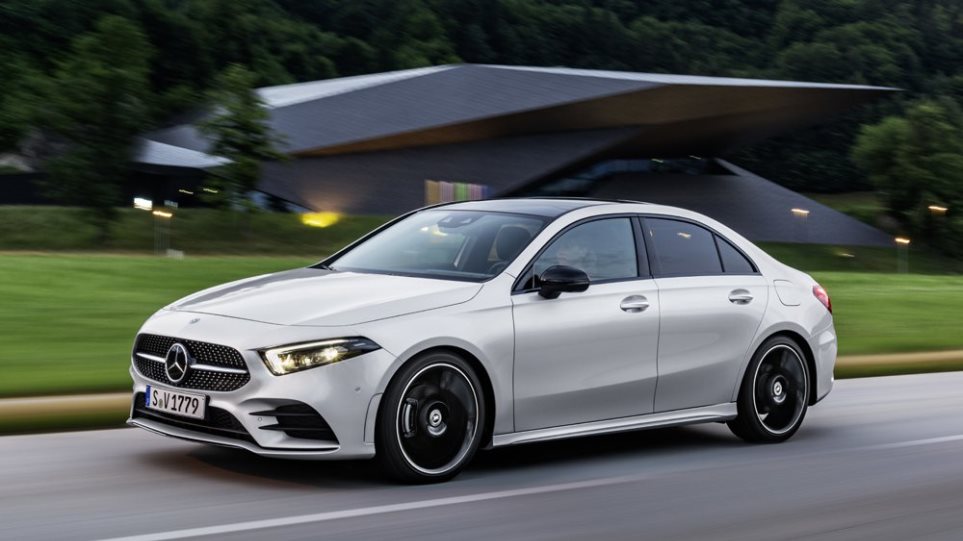 Επίσημη αποκάλυψη: Νέα Mercedes A-Class Sedan