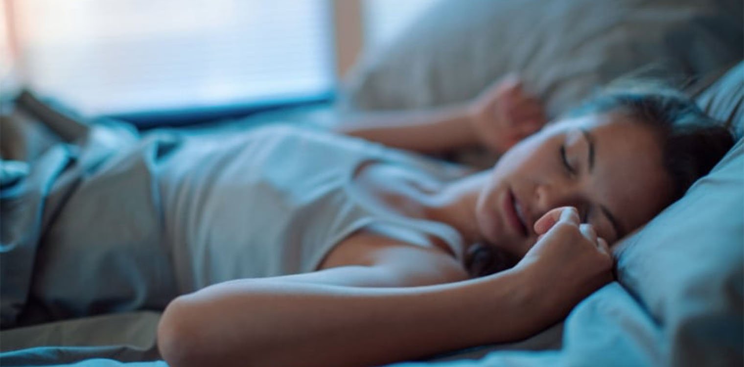 Πως να καταφέρεις να κοιμηθείς παρά την τρομερή ζέστη