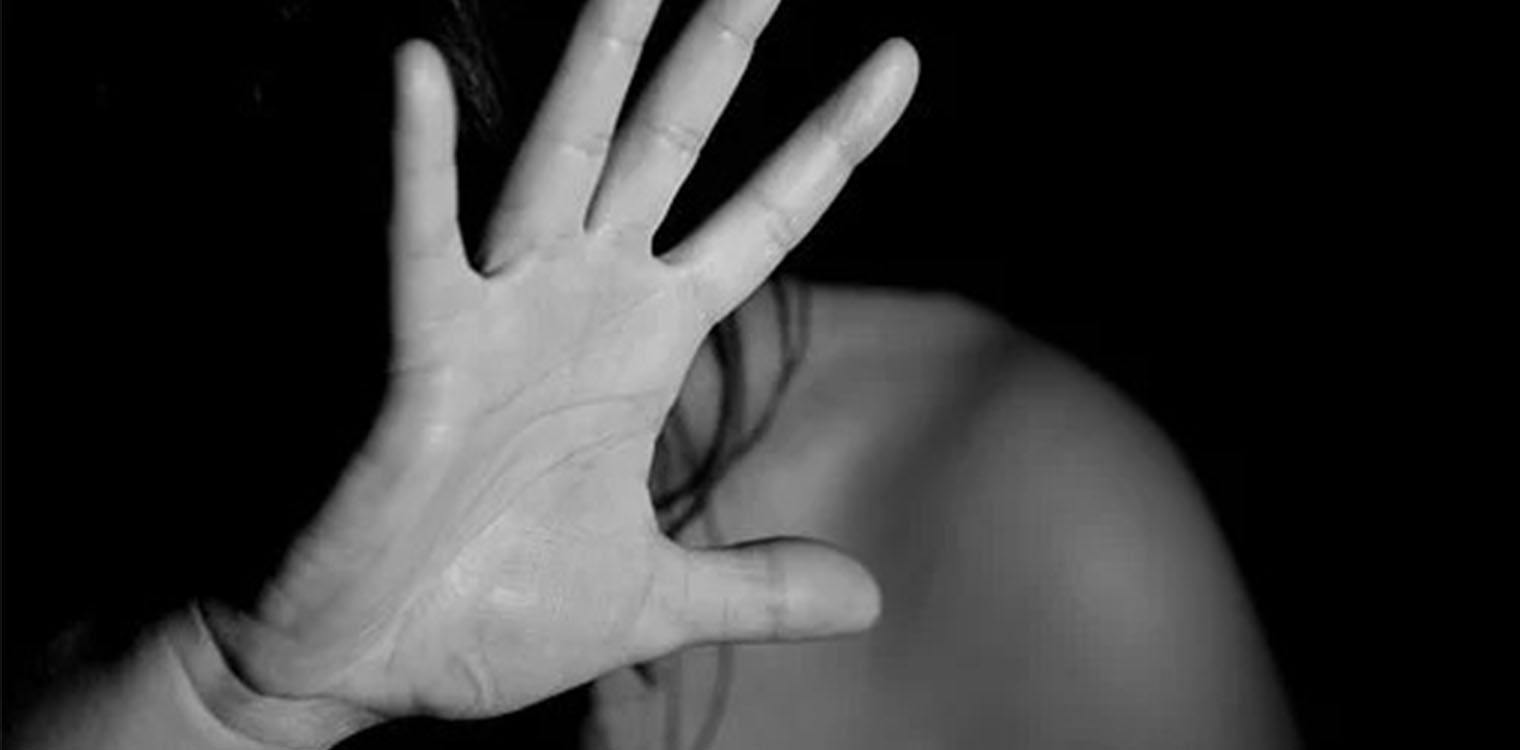 «Η ζωή μου έχει γίνει κόλαση» - Την ξυλοκόπησε και τη βίασε ο σύζυγός της δίνοντάς της υπνωτικά