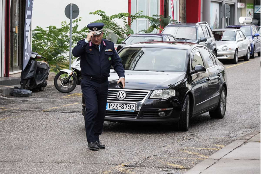 Αγρίνιο: Οι απειλές του δράστη στη Δώρα και τον σύντροφό της λίγο πριν τη γυναικοκτονία - Βίντεο από το καρτέρι θανάτου