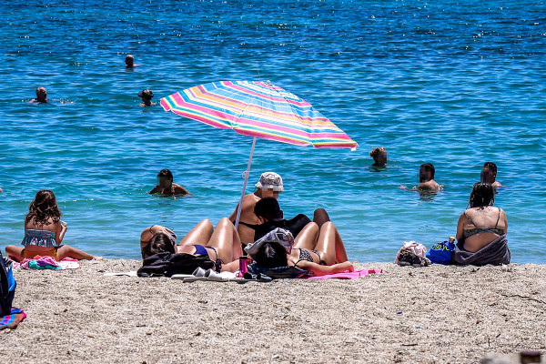 Άπιαστο όνειρο οι καλοκαιρινές διακοπές για τους μισούς Έλληνες