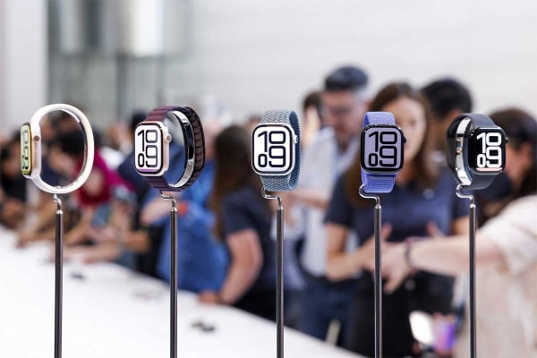 Τα Apple Watch αποκτούν δορυφορικές επικοινωνίες