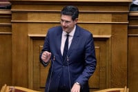 Καλαματιανός: Η κοινωνία απαιτεί λύσεις και όχι ανεπαρκείς υποσχέσεις