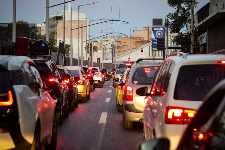 Σήμερα η τελευταία ευκαιρία για πληρωμή των τελών κυκλοφορίας - Πώς μπορείτε να τα πληρώσετε