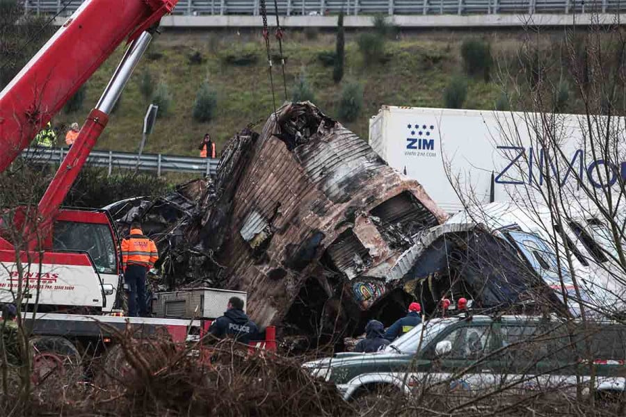 Τέμπη: Κατεπείγουσα έρευνα για τα τρία νέα βίντεο – Να ελεγχθεί η γνησιότητα τους