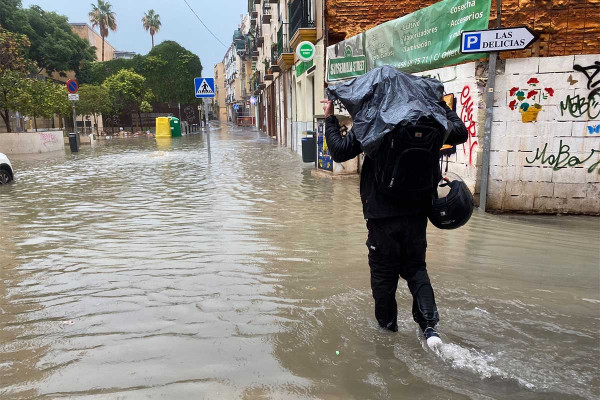 Νέος συναγερμός στην Ισπανία με πλημμύρες σε Μάλαγα και νότια Ταραγόνα – Πλημμύρες και στη Σικελία