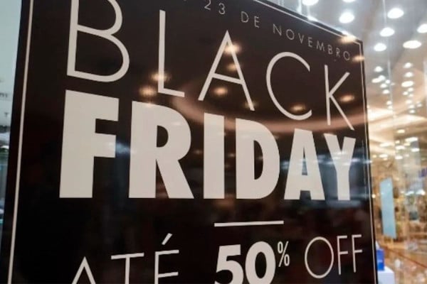 Στους ρυθμούς της Black Friday ολόκληρη η αγορά