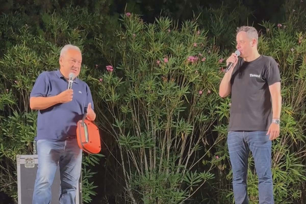 Παραχώρηση απινιδωτή τελευταίας τεχνολογίας στη Δημοτική Κοινότητα Καβασίλων