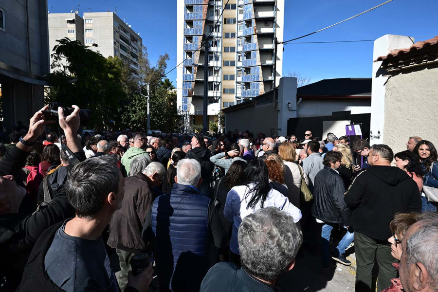 Έφτασε στα γραφεία στον Ταύρο ο Στέφανος Κασσελάκης - Ανακοινώνει το νέο κόμμα