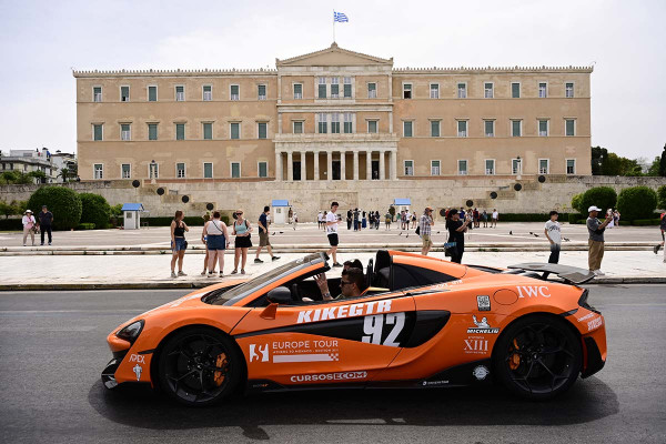 Πόσα supercar πουλήθηκαν στην Ελλάδα;