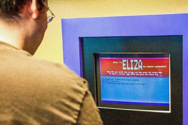 «Αναστήθηκε» η 60χρονη ELIZA, το πρώτο chatbot στην ιστορία των υπολογιστών