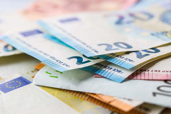Πιστώθηκαν οι αυξήσεις σε μισθούς από τις φοροελαφρύνσεις: Ποιοι και πόσα κερδίζουν - Παραδείγματα