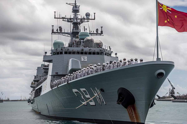 Ο κινεζικός στρατός υποστηρίζει ότι απώθησε ολλανδική φρεγάτα στη Θάλασσα της Νότιας Κίνας