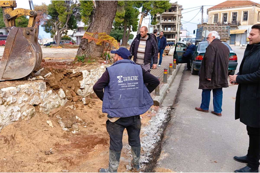 Δήμος Ήλιδας: Συνεχίζονται πυρετωδώς οι εργασίας ανάπλασης στην πλατεία Ανεμομύλου