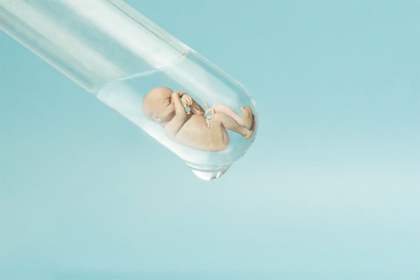 Mini IVF: όλα όσα πρέπει να γνωρίζετε για τη μέθοδο εξωσωματικής γονιμοποίησης