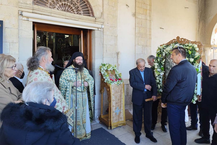 Με λαμπρότητα και θρησκευτική κατάνυξη τίμησε και φέτος η Ζαχάρω τον Πολιούχο της Άγιο Σπυρίδωνα