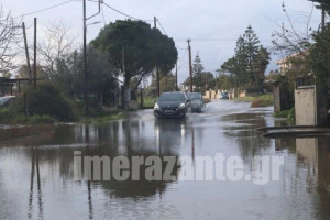 Ζάκυνθος: Προβλήματα προκάλεσε το κύμα κακοκαιρίας - Πλημμύρισε και η Δημόσια Ιστορική Βιβλιοθήκη