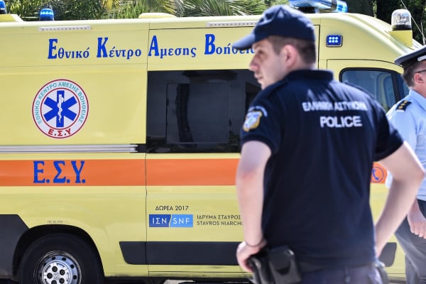 Αυτοκίνητο έπεσε στη θάλασσα στο λιμάνι της Κάσου - Νεκρή μία γυναίκα
