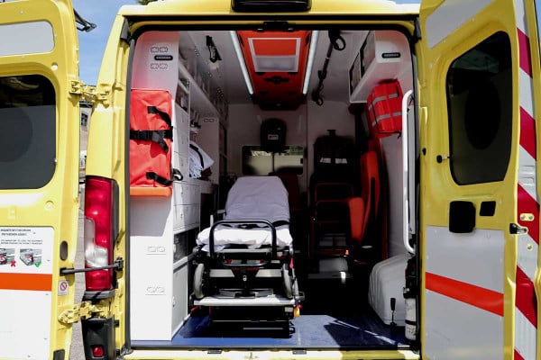 Αυτοκίνητο συγκρούστηκε με πυροσβεστικό όχημα στη Χαλκιδική - Τραυματίστηκε 20χρονος