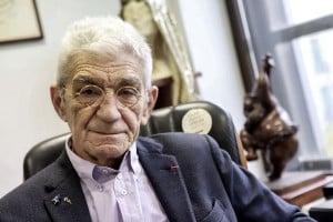 «Το έζησα, το χόρτασα… Αντίο!»: Η ζωή του Γιάννη Μπουτάρη και πώς τον αποχαιρετά ο πολιτικός κόσμος