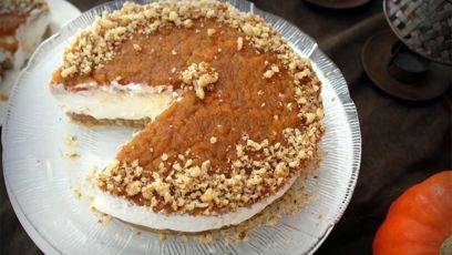 Cheesecake με γεύση βανίλια, μαρμελάδα κολοκύθας-μήλου και καρύδια